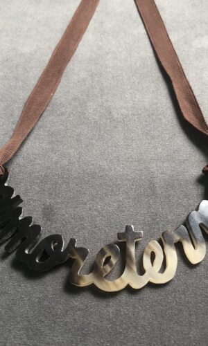 Collar Hueso "Amor Eterno"