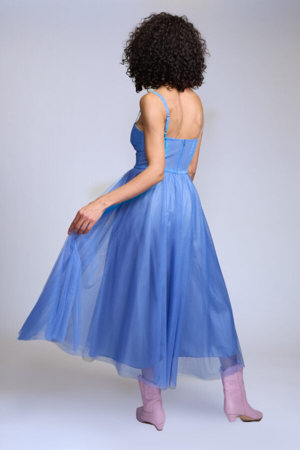 Vestido midi en tul azul - Carola Pino Boutique