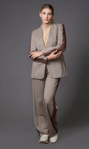 TRAJE