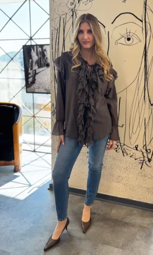 Blusa de manga larga con diseño fluido - Carola Pino Boutique